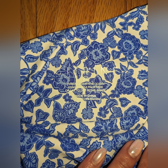 NWT CITRINE RUBY BIKINI BOTTOM IN BLUE BATIK - Picture 6 of 8